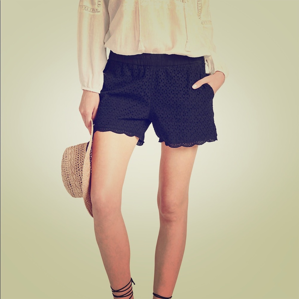 Lucky Brand Eyelet Shorts size M